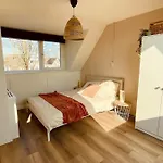 Pura Vida - Sfeervol Met 3 Slaapkamers En Zonnige Tuin Feriehus