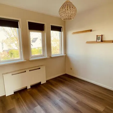 Pura Vida - Sfeervol Met 3 Slaapkamers En Zonnige Tuin *