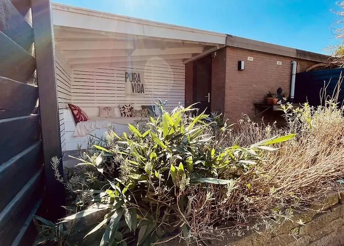 Pura Vida - Sfeervol Met 3 Slaapkamers En Zonnige Tuin *