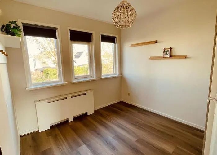 Pura Vida - Sfeervol Met 3 Slaapkamers En Zonnige Tuin *