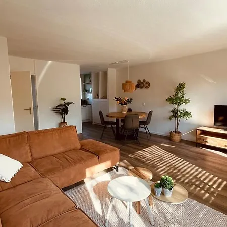 Pura Vida - Sfeervol Met 3 Slaapkamers En Zonnige Tuin كورينْخيم